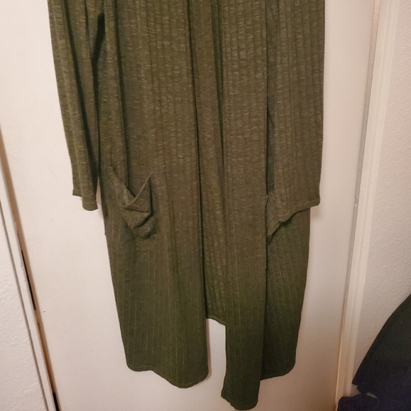 Duster - Picture 2 of 3